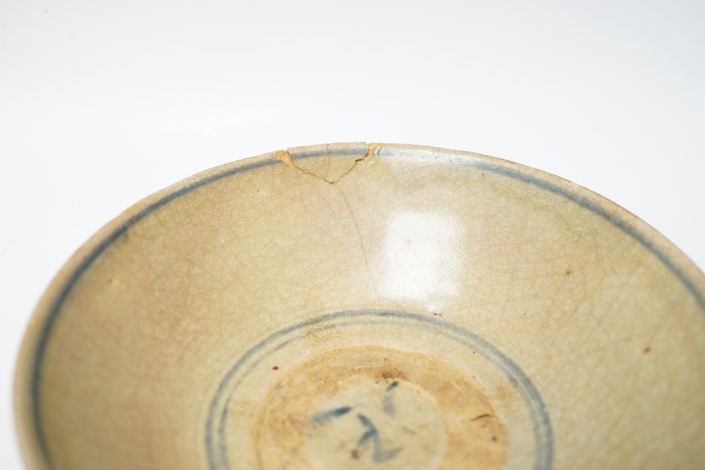 Eleven Chinese or Japanese items including; a bowl, a red lacquer box, an agate carving of a bird group, a carved hardstone lion tortoise, mother of pearl counters, etc.